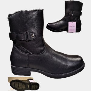 Winter ankle boots with strong sole