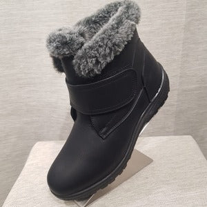 Short winter boots for women with top velcro closure