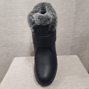 Front view of Short winter boots for women with top velcro closure