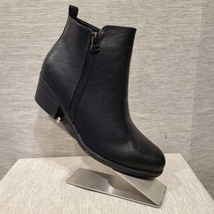 Another side view of Ankle boots with short heel