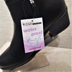 Tag on Short heel ankle boots in black