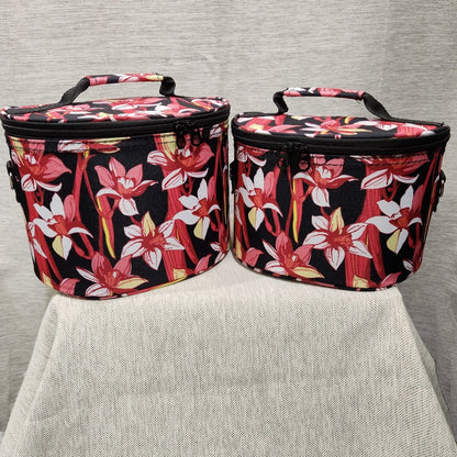 Cosmetic case set in colorful floral print